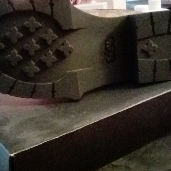 Have two pair - Picture 3 of 3